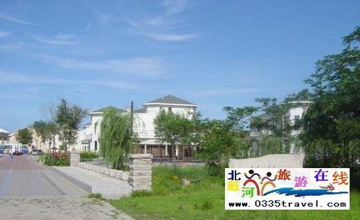 南戴河碧海藍(lán)天度假村