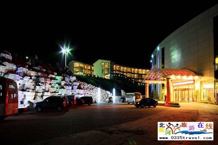 隆化楓水灣森林溫泉城酒店