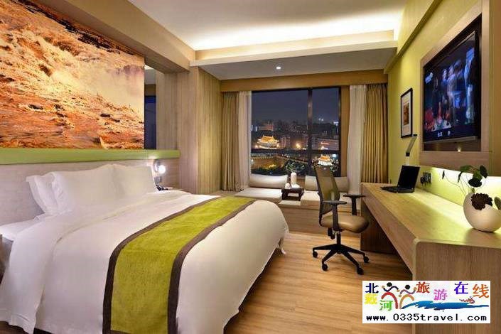 秦皇島迎賓路亞朵酒店