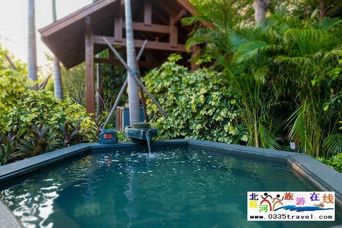 秦皇島山海間溫泉藝術(shù)中心電話18633570222