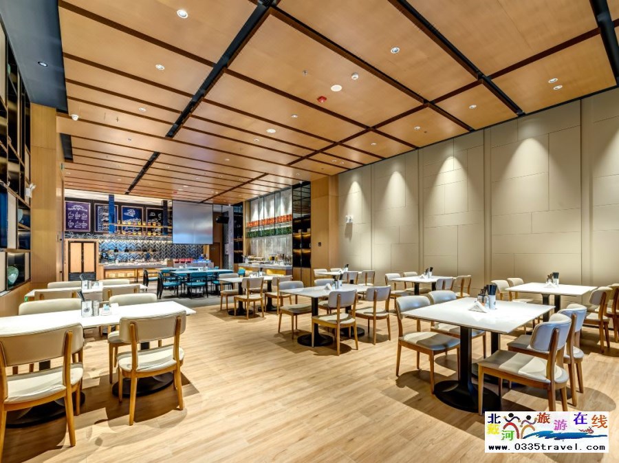 秦皇島海港萬楓酒店電話18633570222