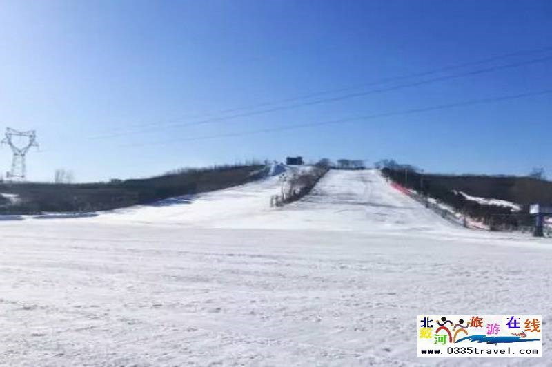 秦皇島山海關(guān)紫云山滑雪場(chǎng)