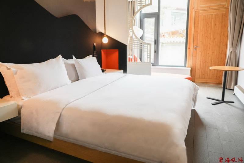 承德金山嶺長(zhǎng)城大酒店咨詢預(yù)定電話18633570222 15703350808 承德金山嶺長(zhǎng)城大酒店咨詢預(yù)定電話18633570222 15703350808